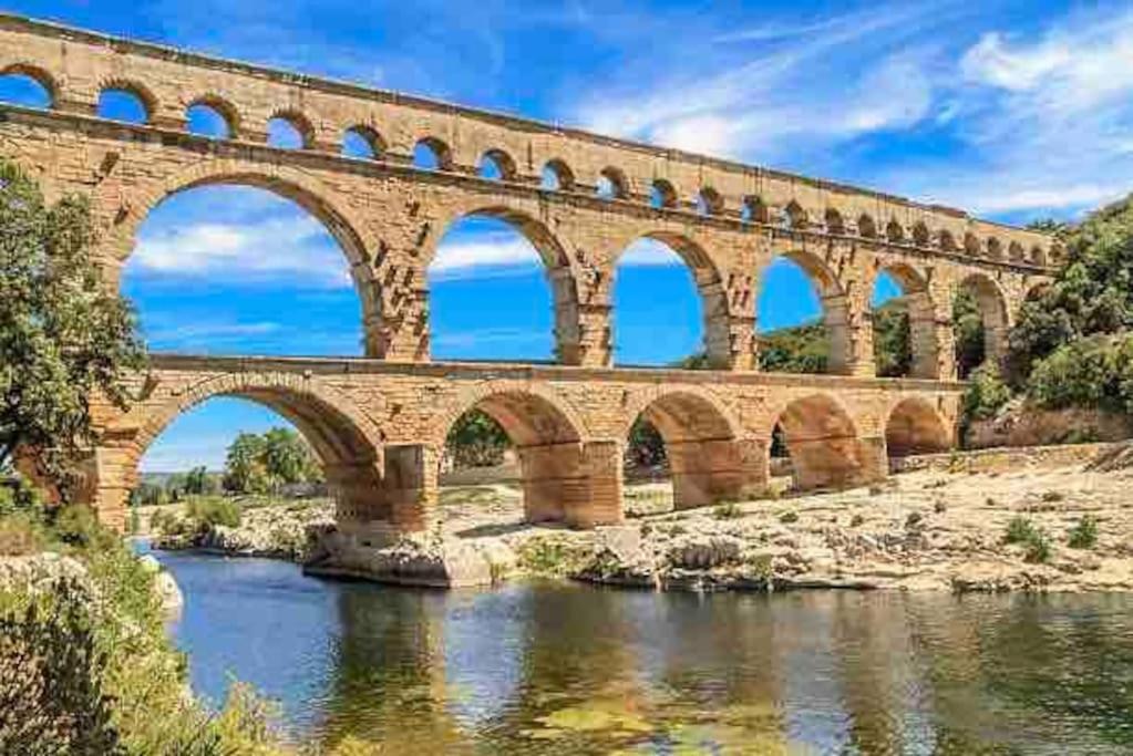 Une Pause Au Paradis Sorgues Luaran gambar